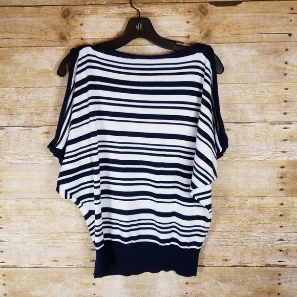 Trina Turk Cold Shoulder Dolman Sleeve Top - Picture 3 of 7